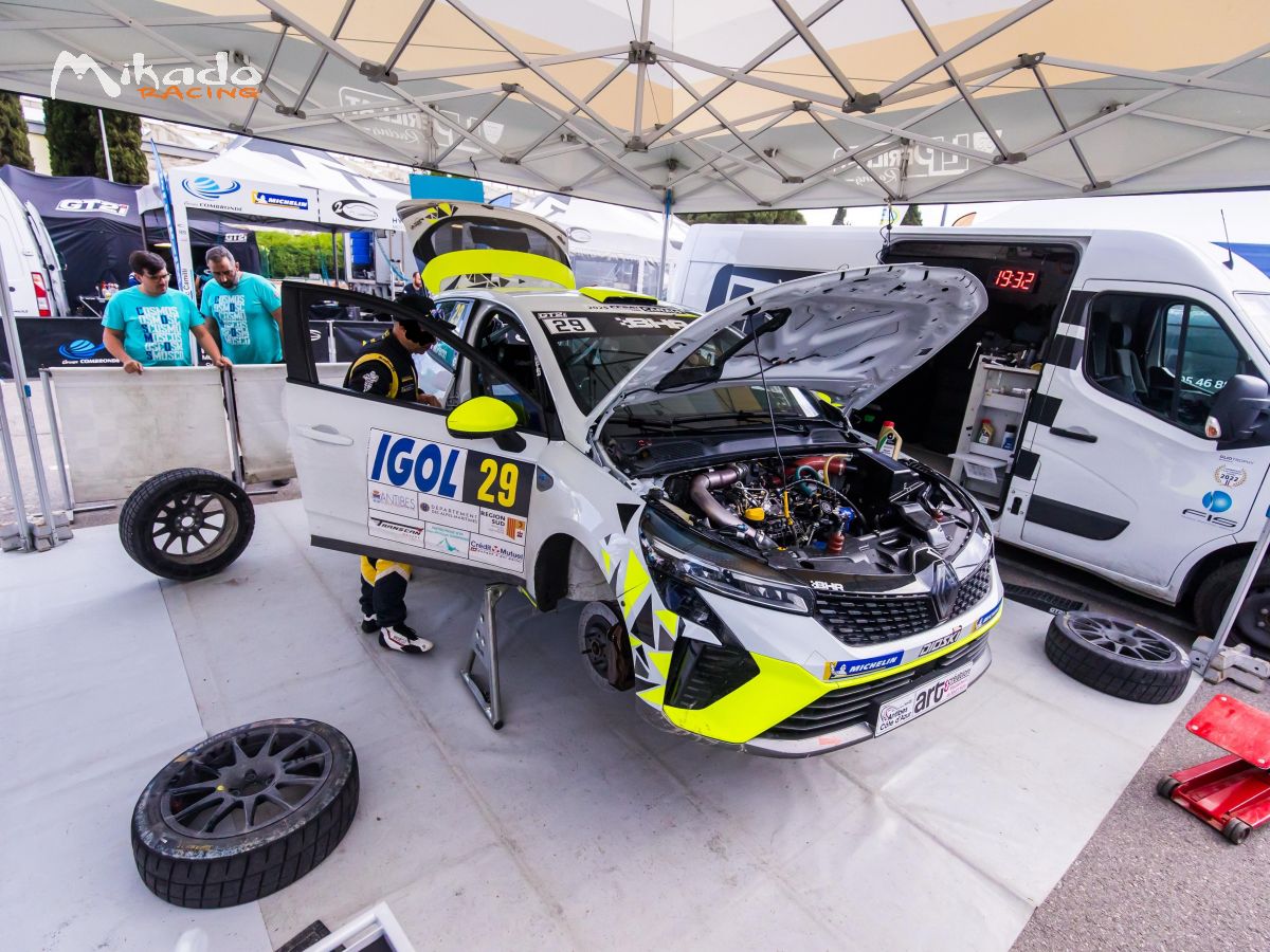 Clio Rally4. – photo 2 sur 6
