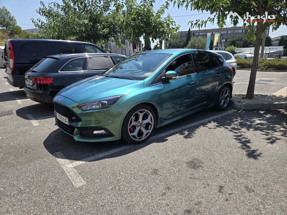 Ford focus mk3 ST 2l 250cv de 02/2018 – photo 1 sur 6
