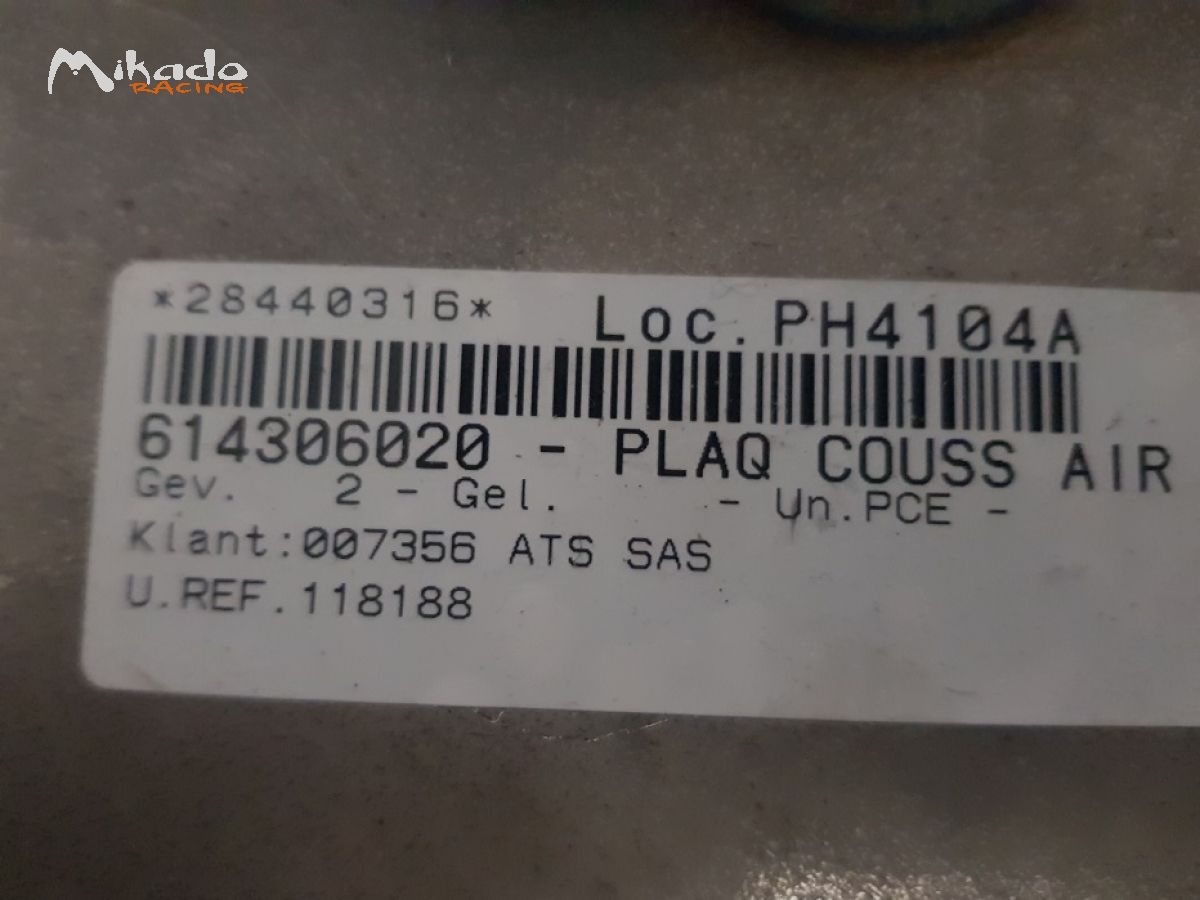 1 lot de 4 plaques coussin d'air haut Neuf pour bus Van hool (ses plaque sont pratiquement impossible a trouvé) état Neuf jamais utilisé. – photo 3 sur 5