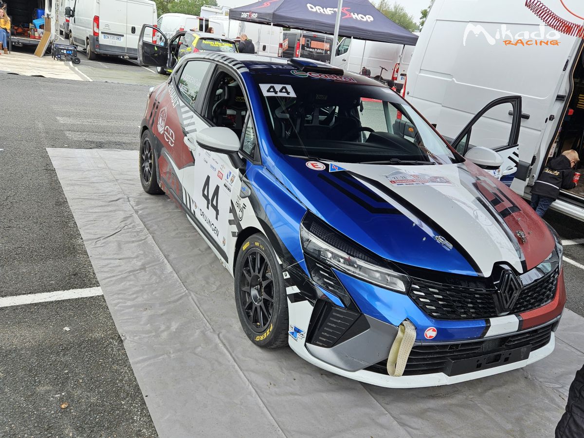 Vend Clio Rally5 – photo 1 sur 4
