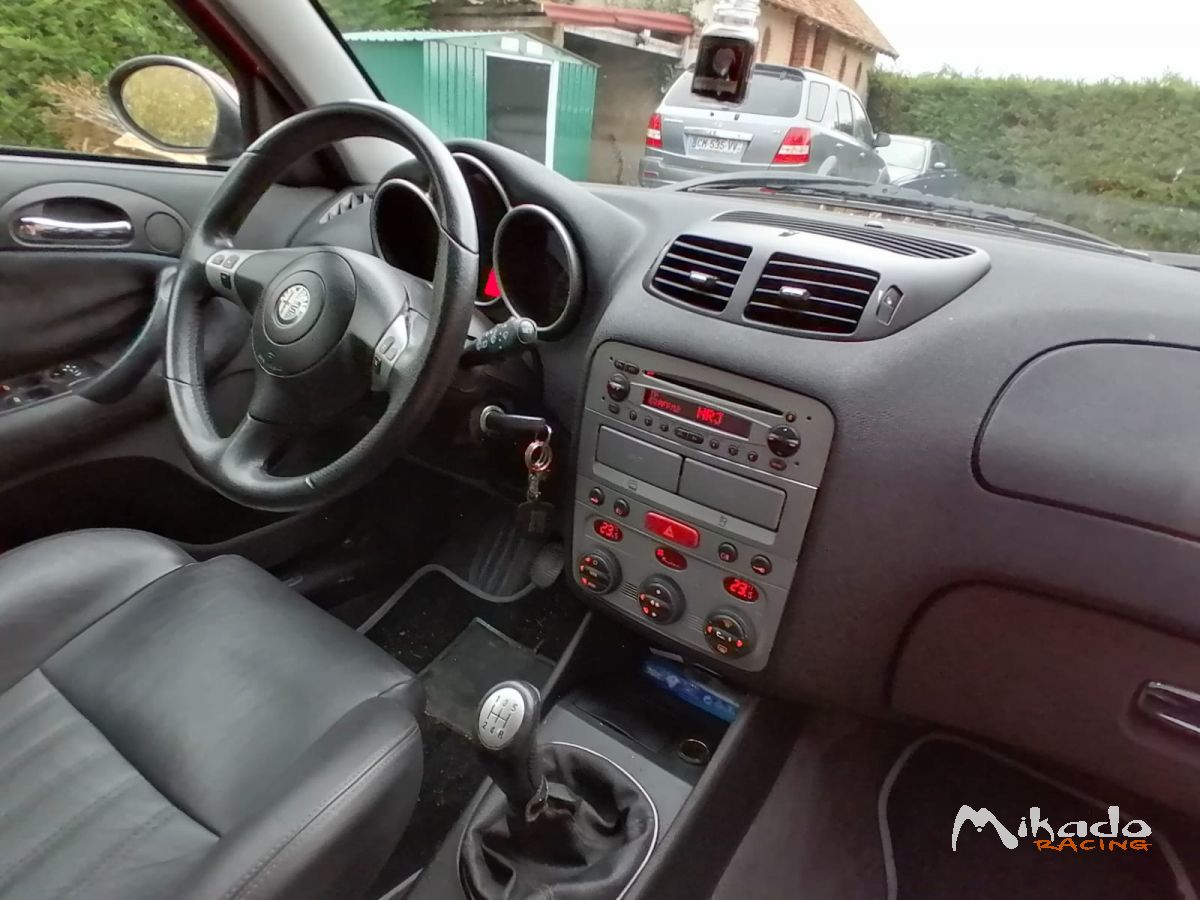 ALFA 147 2.0 TWIN SPARK état collection – photo 4 sur 6