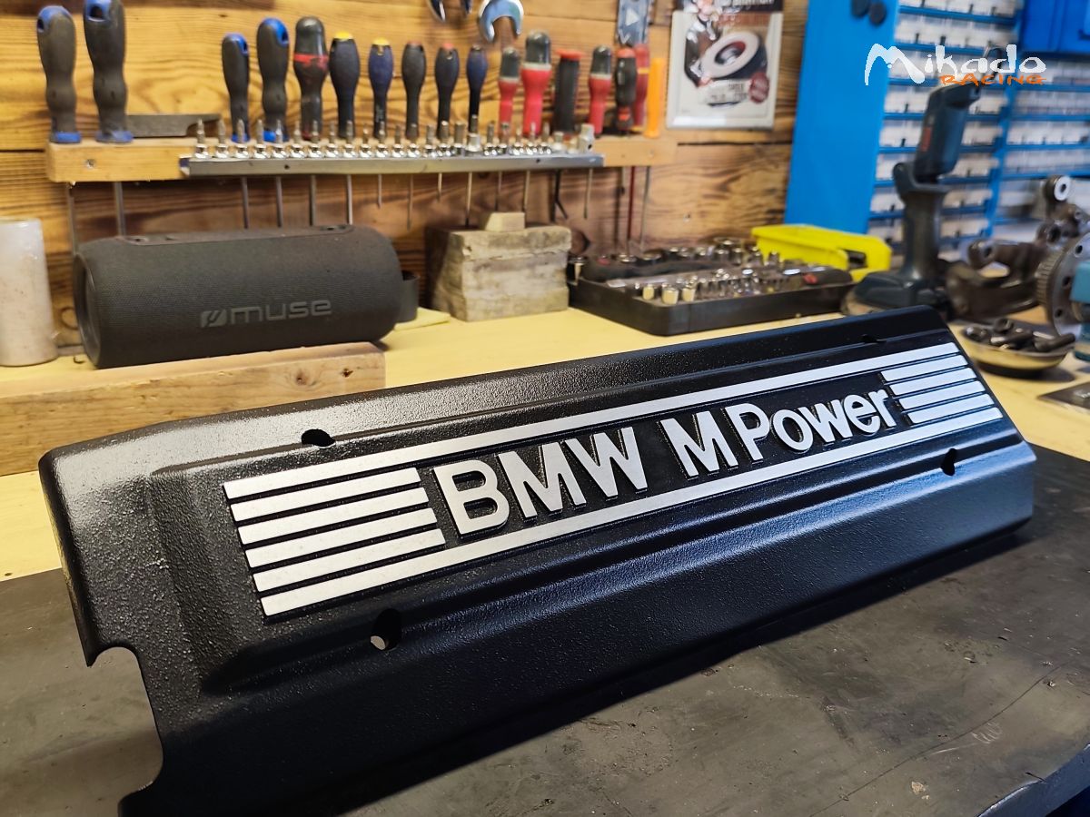 Cache bobines moteur M3 e36 – photo 2 sur 3