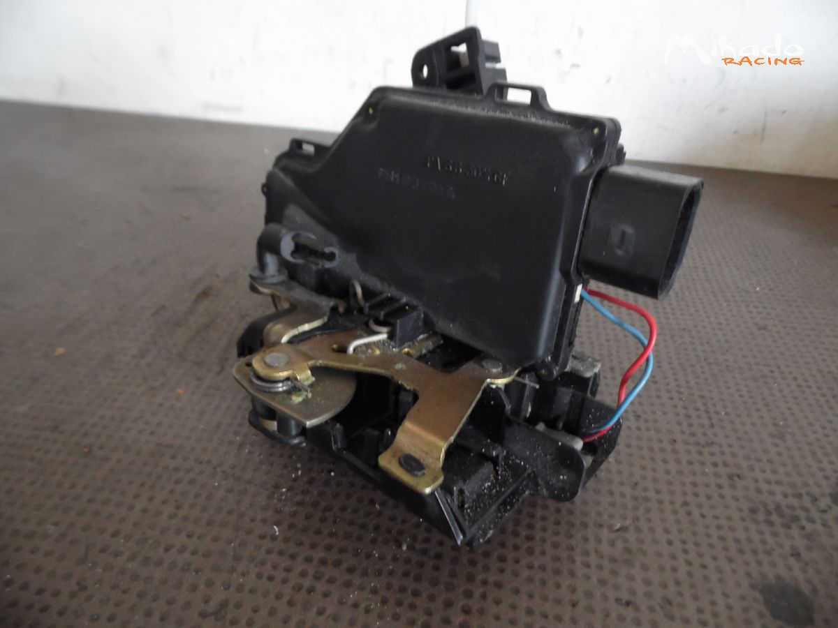 SERRURE DROITE 8N1837016 PORSCHE 996 & BOXSTER 986 – photo 1 sur 6