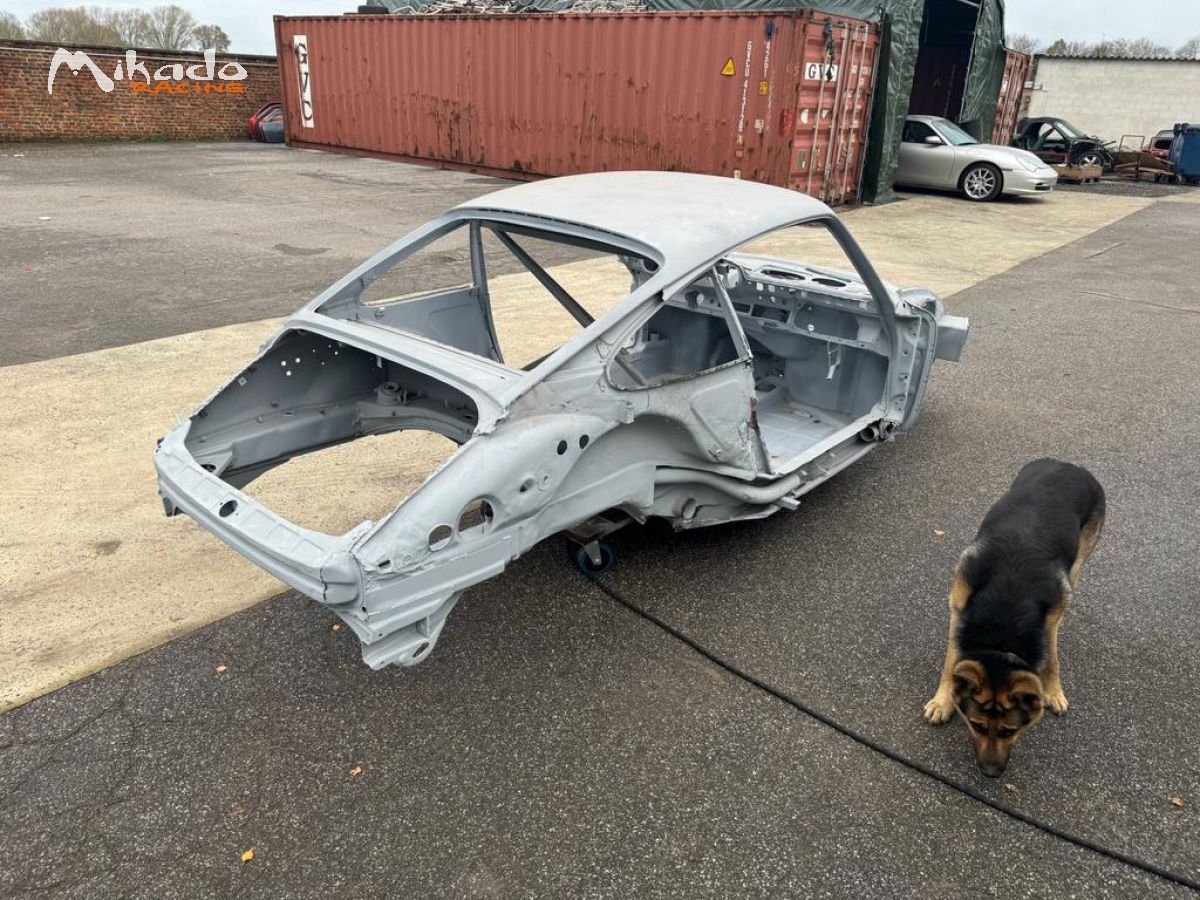 Caisse Porsche 911 1967 - sablée - projet – photo 2 sur 6