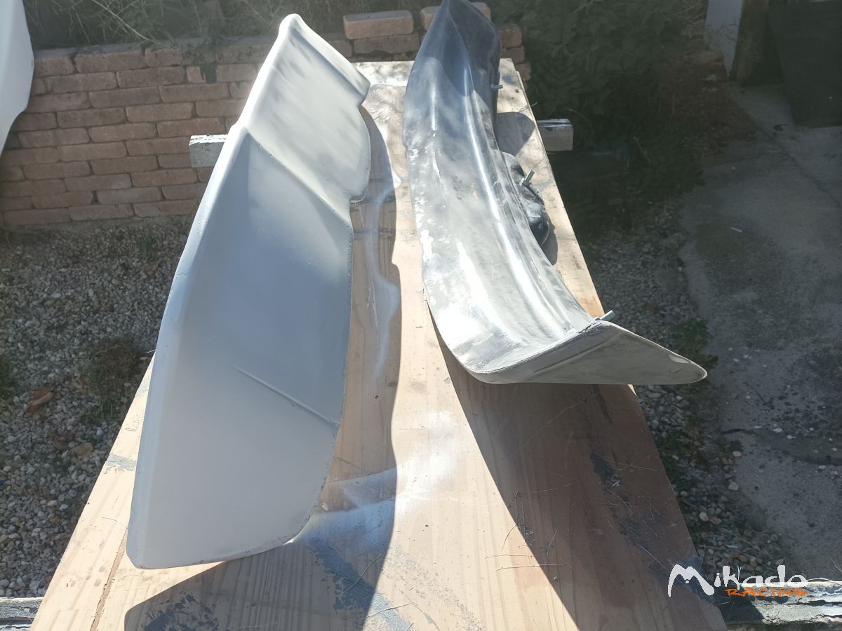 Aileron peugeot 208 f2000 – photo 2 sur 4