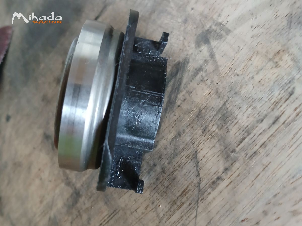 Embrayage helix complet + volant moteur clio 2 rs – photo 2 sur 5