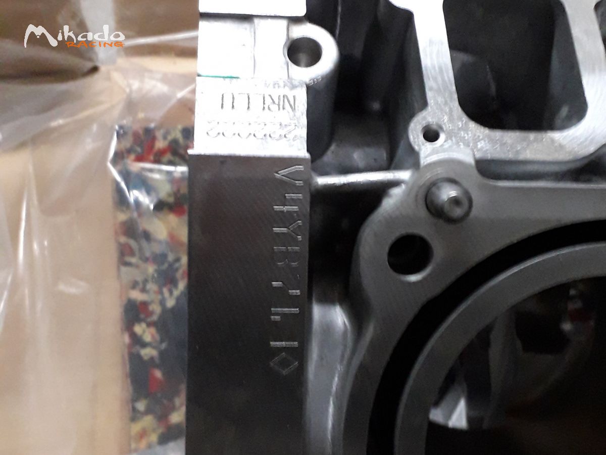 bloc moteur v6 nissan renaultsport – photo 4 sur 4