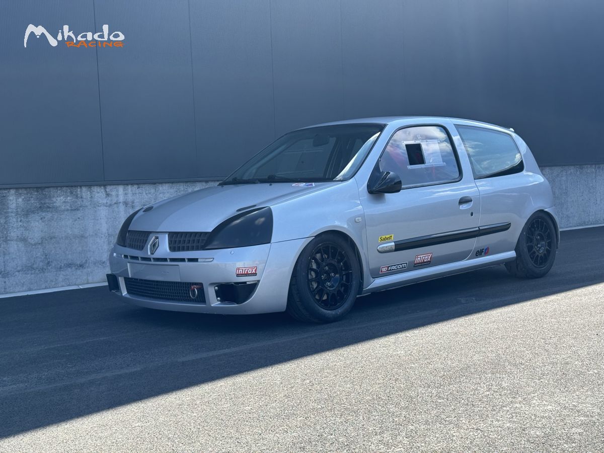 Clio 2 cup evo 2004 modifié – photo 1 sur 6