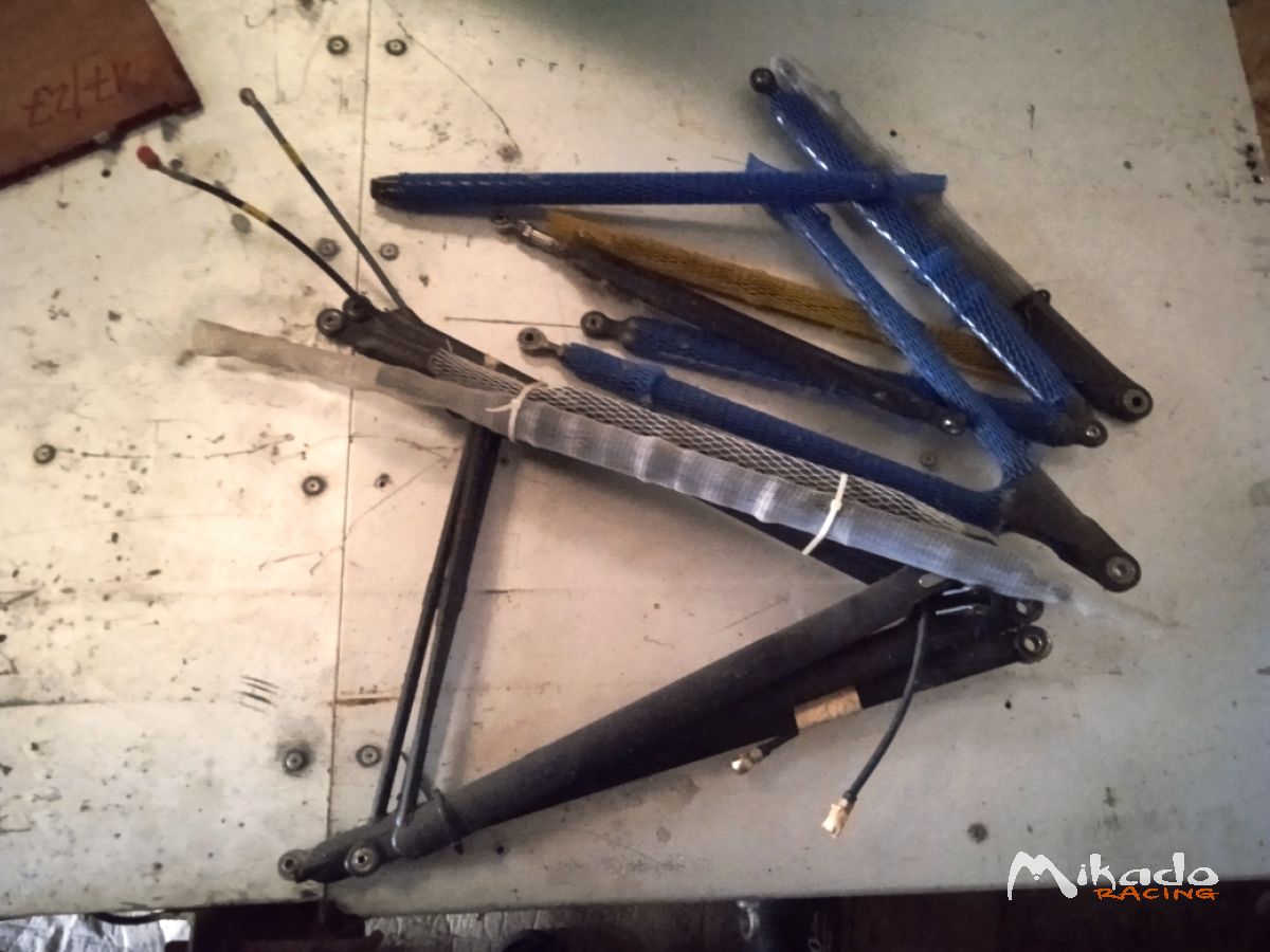 Pièces DALLARA F399/O1 – photo 4 sur 6