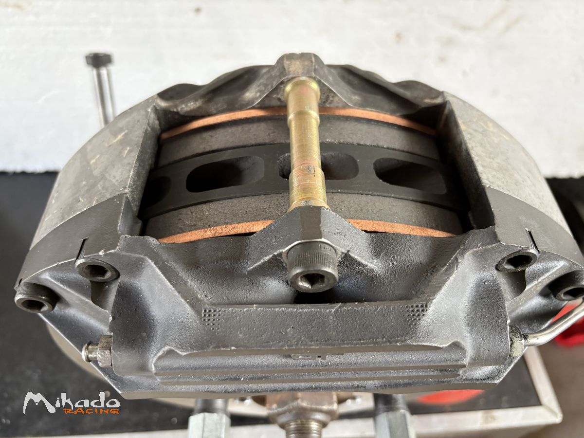 Kit FREIN ARRIERE COSWORTH 4X4 ESCORT SIERRA VHC GRA AP RACING 304X28MM – photo 4 sur 4