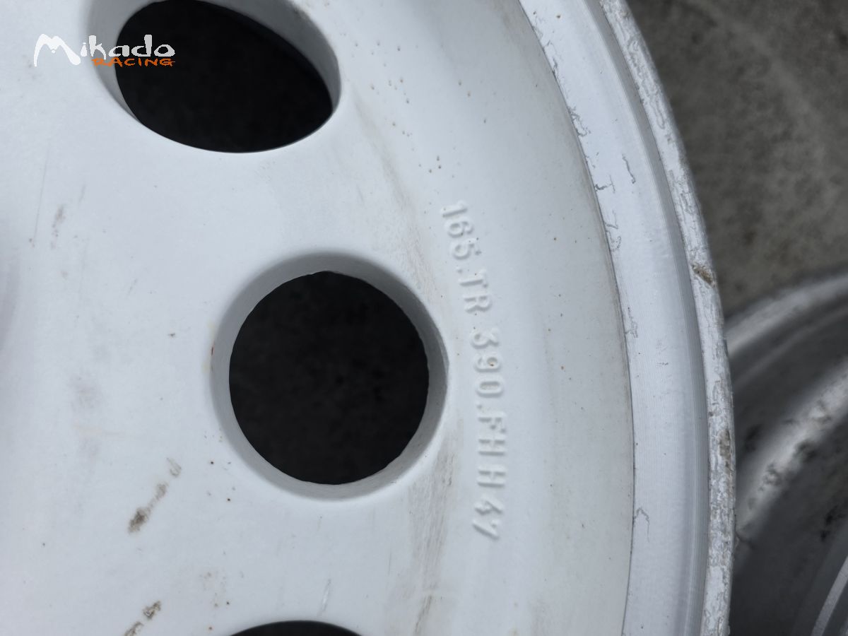 205 Turbo 16 jantes série 200 – photo 4 sur 5