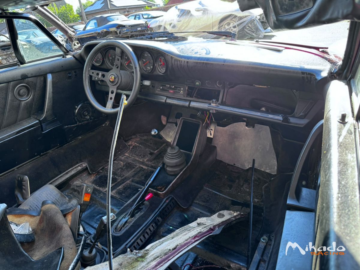 Pièces Porsche 911 2.2 E 1970 - demontage en cours – photo 5 sur 6