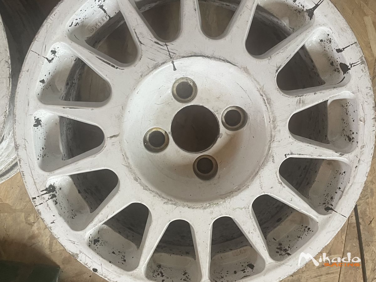 Vends 2 jantes CLIO CUP 2 – photo 2 sur 2