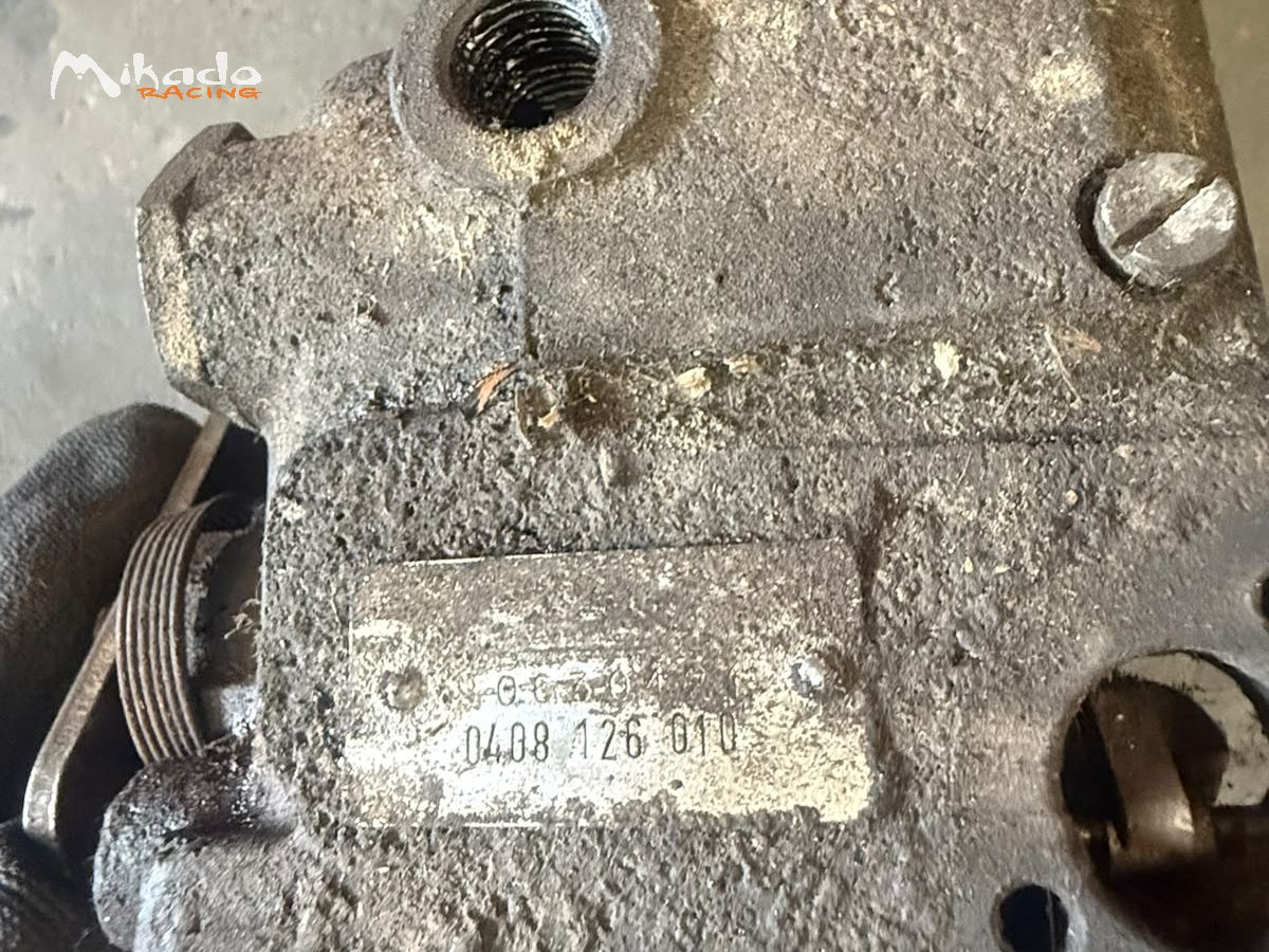 Pompe MFI Porsche 911 2.2 E 1970 1971 – photo 2 sur 5