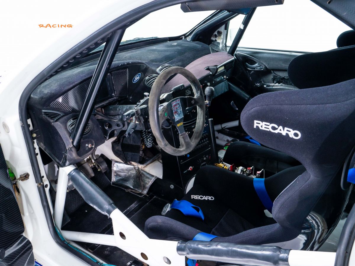 Ford Focus WRC 2000 – photo 2 sur 6