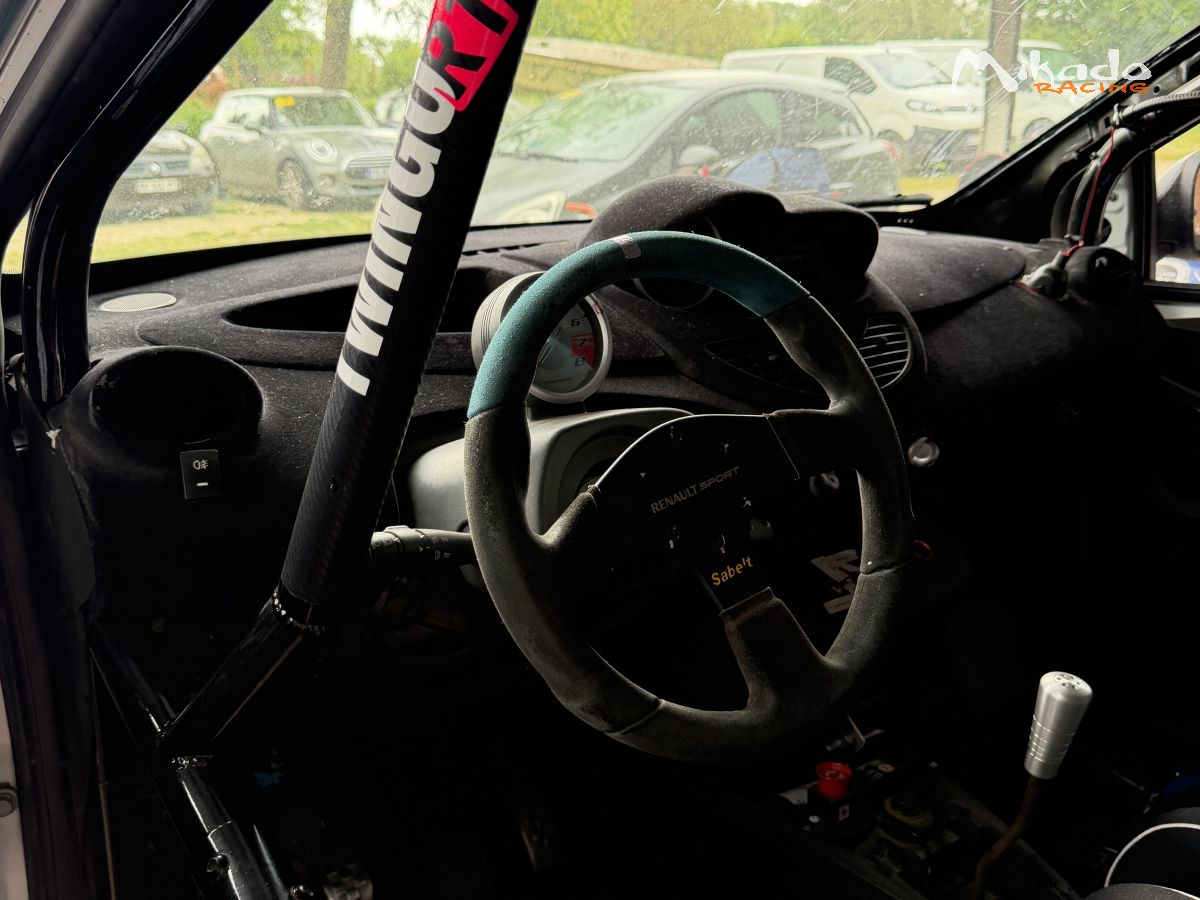RENAULT TWINGO RS R1 – photo 6 sur 6