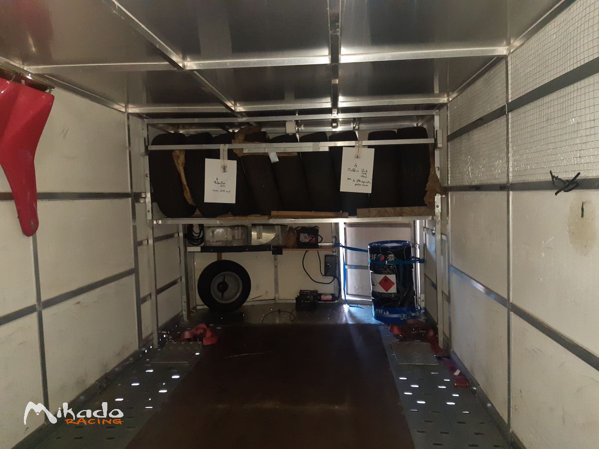 remorque fermée basculante 2500kg – photo 3 sur 6