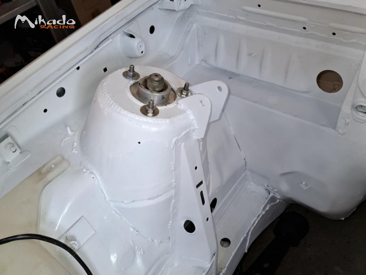 Bmw e30 325i – photo 4 sur 4