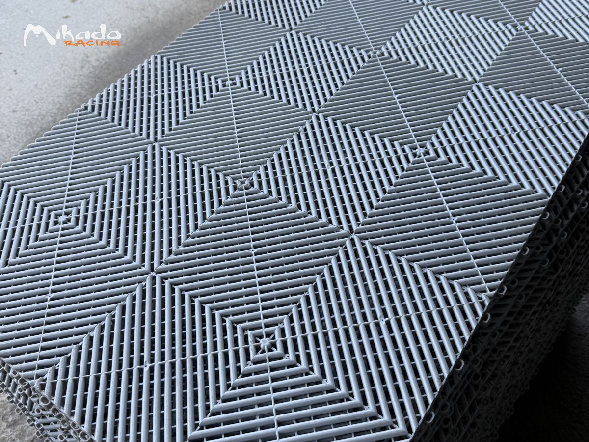 DALLES SWISSTRAX RIBTRAX PRO – GRIS ARGENT – Vente au m2 – photo 1 sur 2