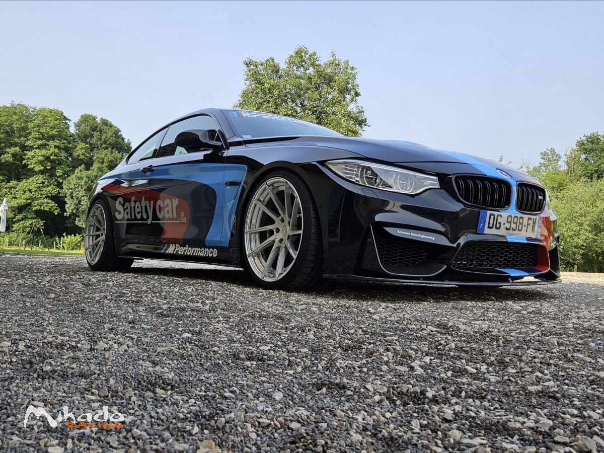 Bmw M4 f82 – photo 1 sur 6