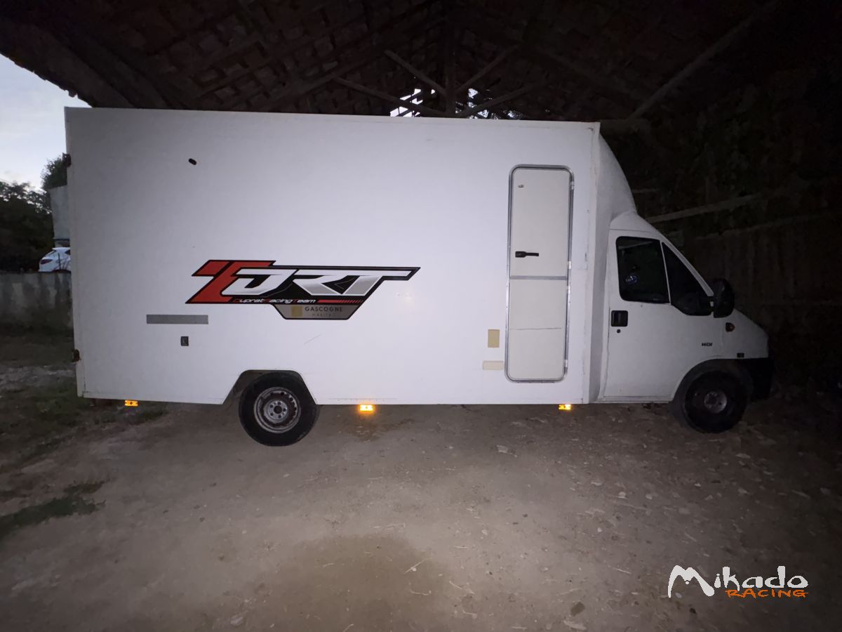 Peugeot boxer 20m3 aménagé – photo 1 sur 4