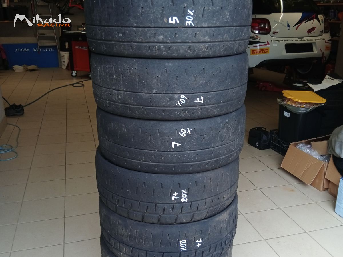 4 Pneus 17 Pirelli RA7 RA7+ – photo 1 sur 4