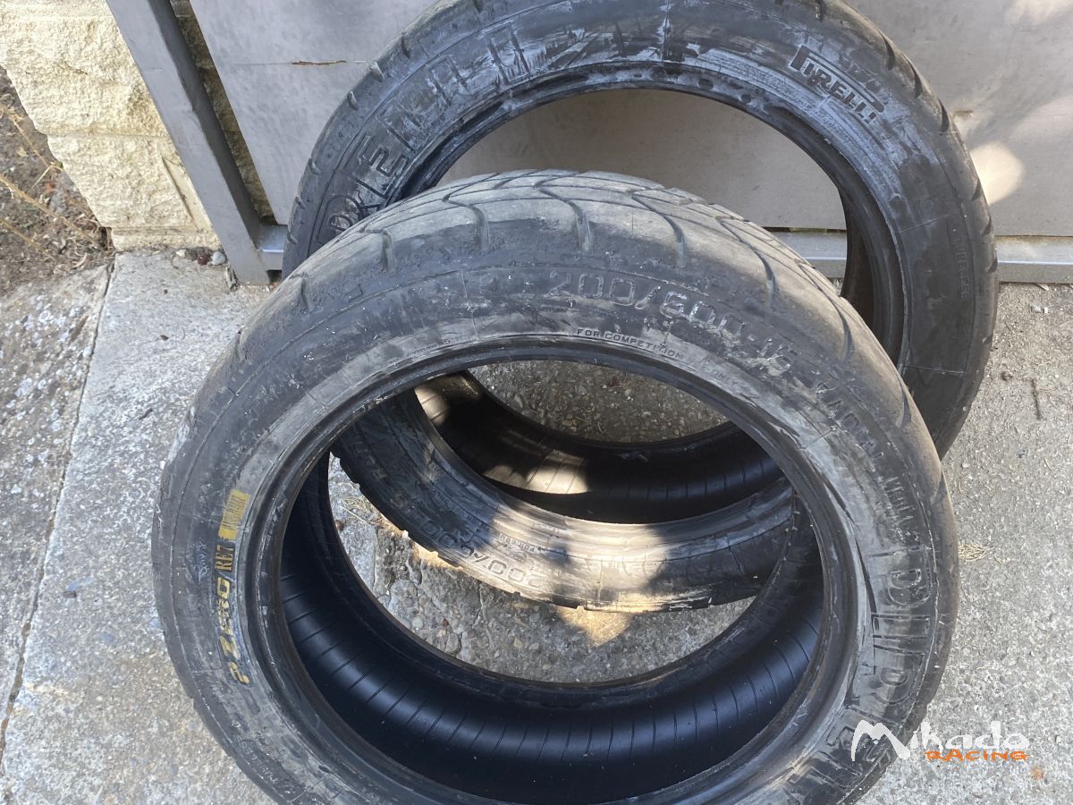 2 pneus Pirelli RE7 16 pouces – photo 1 sur 2