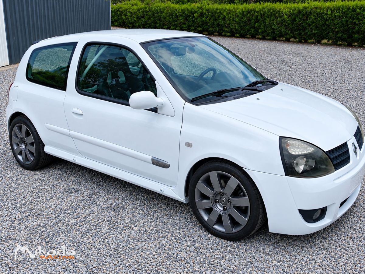 Clio 2RS N3 – photo 1 sur 4