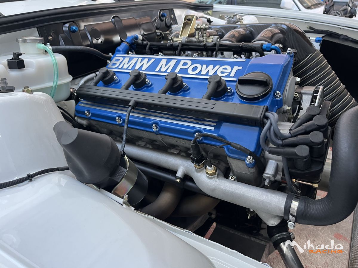 EVORACE loue BMW M3 GrA – photo 5 sur 5