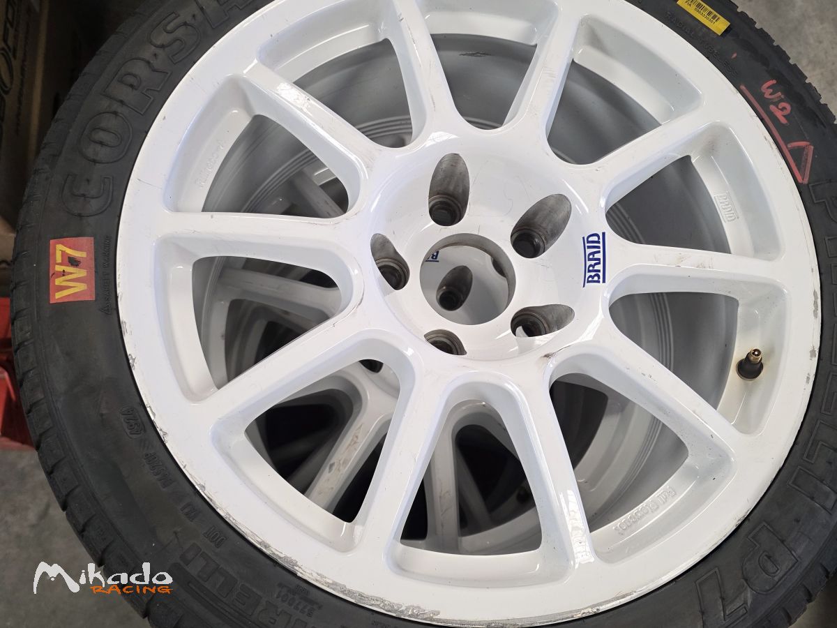 Très gros lot de pneus Pirelli VHC 245/620/17 – photo 3 sur 4