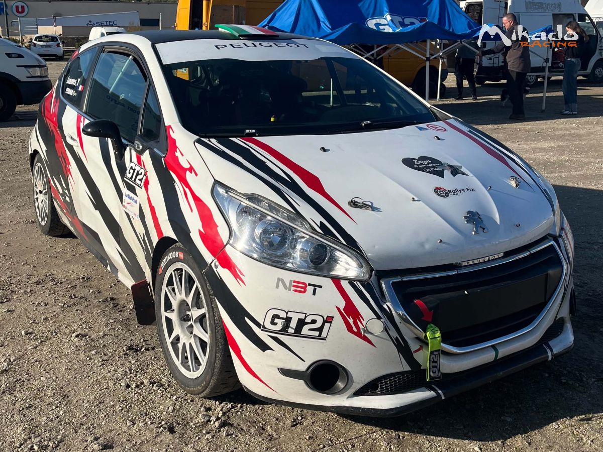 PEUGEOT 208 R2 – photo 1 sur 5