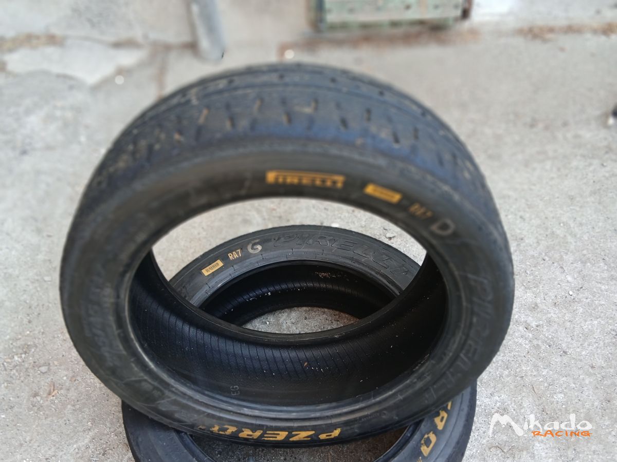 Pneus Pirelli 205 45 17 RA7 et RA7+A – photo 1 sur 4