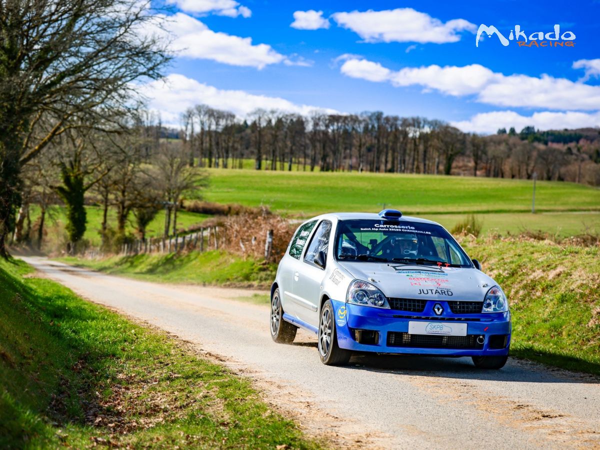 Clio 2 top f2014 – photo 1 sur 5