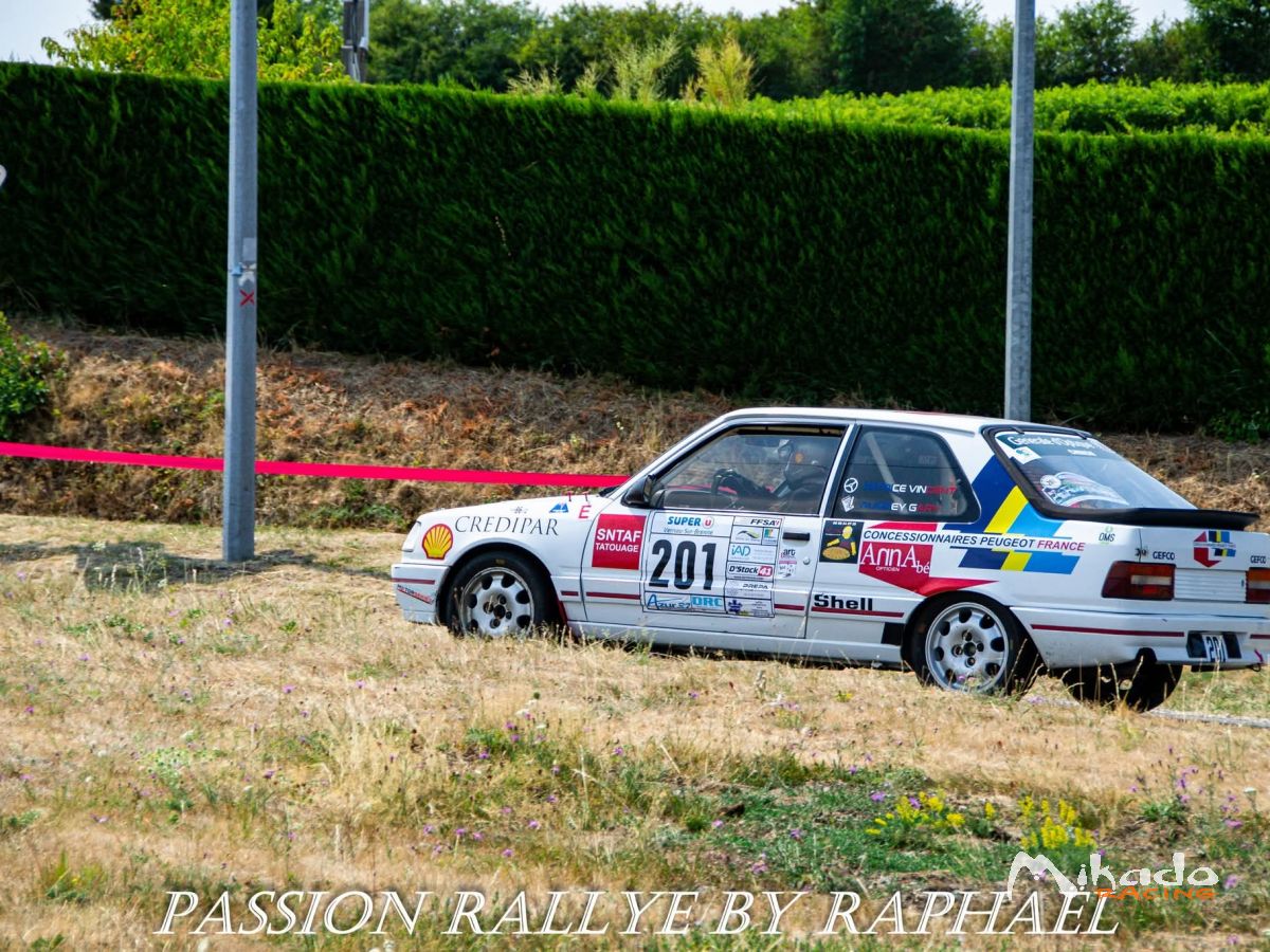 PEUGEOT 309 GTI 8S VHC PTS et A7 – photo 2 sur 5