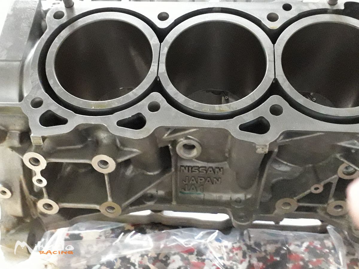 bloc moteur v6 nissan renaultsport – photo 1 sur 4