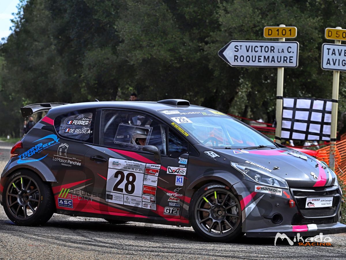 208 F2000 15. Unique en France – photo 2 sur 3