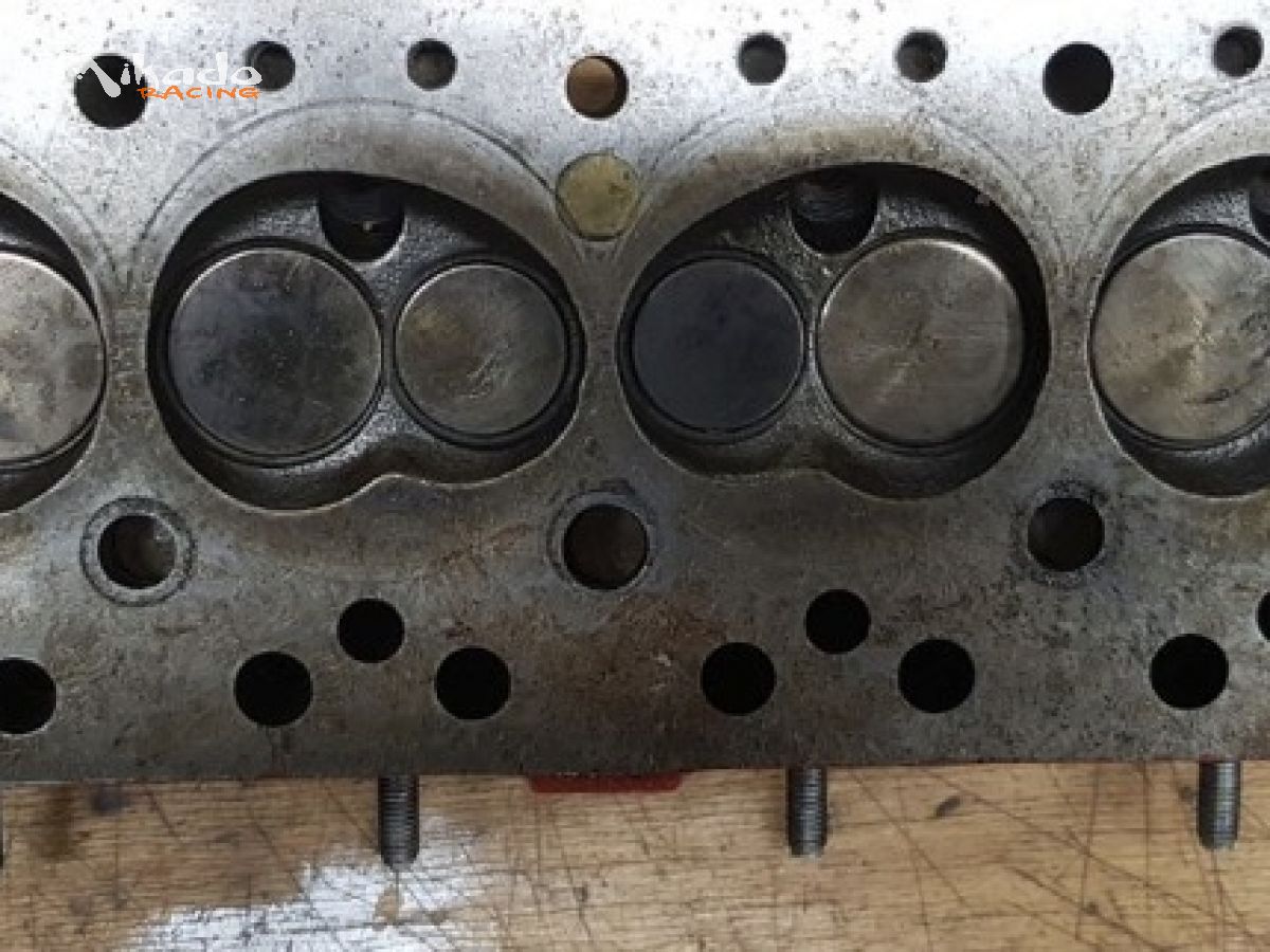 Culasse Austin Mini – photo 2 sur 3