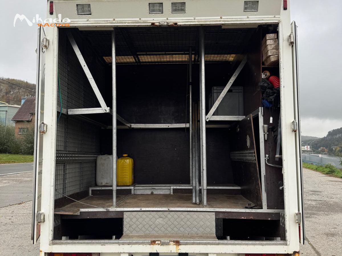 Camion d – photo 6 sur 6