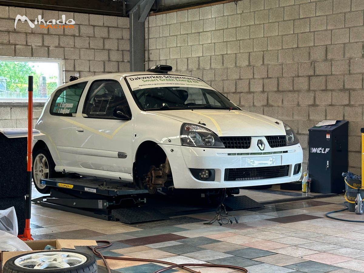 Renault Clio 2 RS – Phase 2 – Version Coupe Renault Sport – photo 2 sur 5