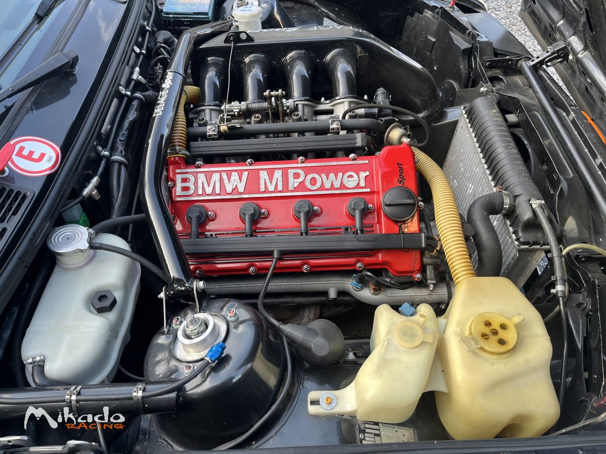 BMW M3 E30 groupe A – photo 4 sur 6