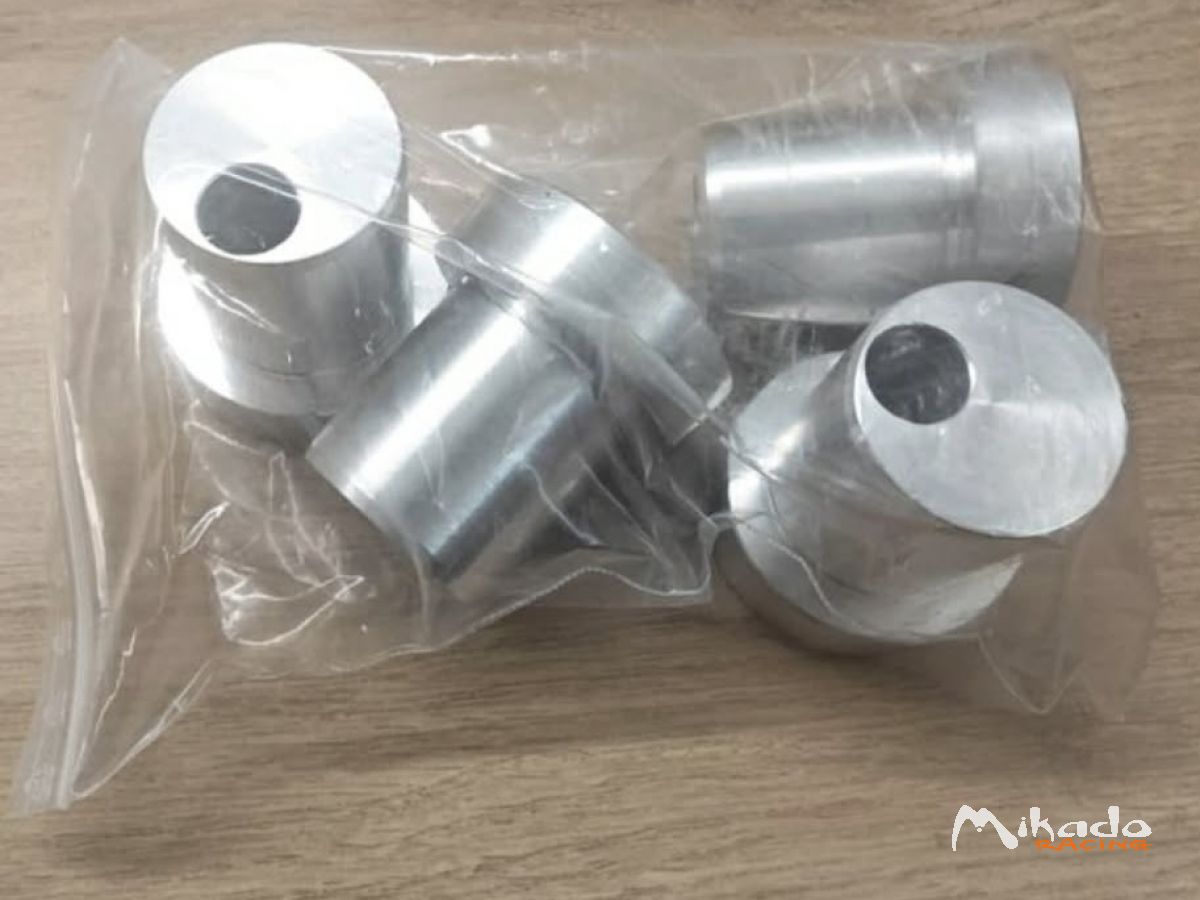 vend Douilles aluminium train arrière déporté +9mn