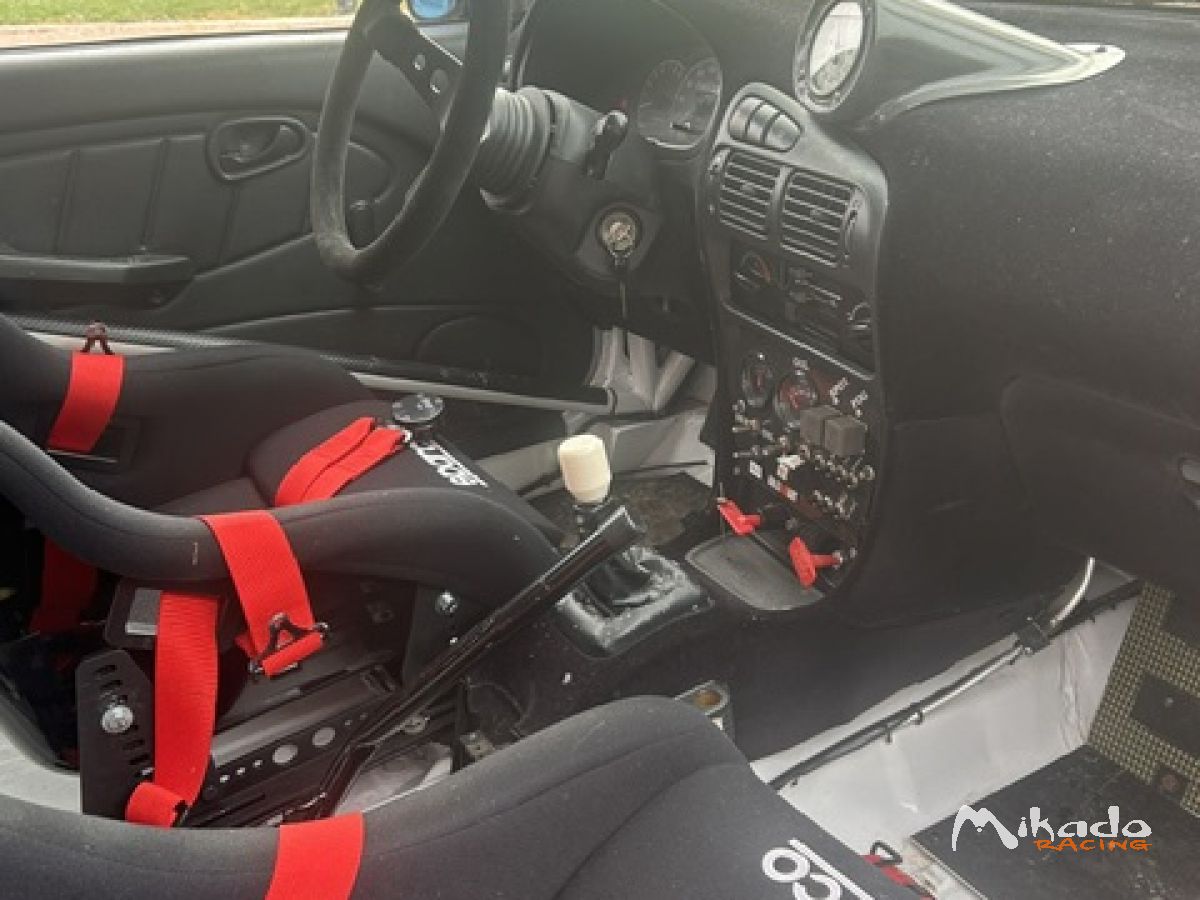 MITSUBISHI EVO 3 – photo 3 sur 4