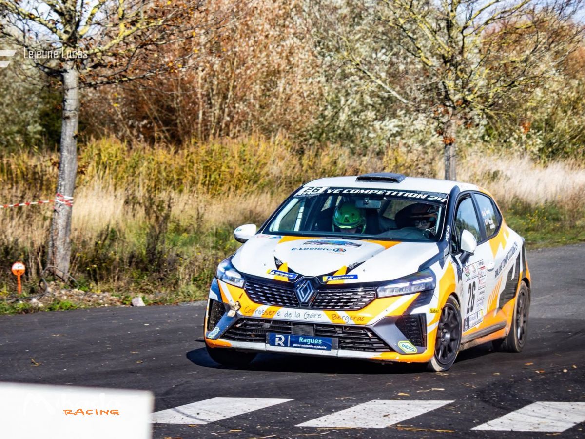 CLIO RC5 / RALLY5 À LOUER – RALLYE DE SARRIANS 2026 – photo 2 sur 2
