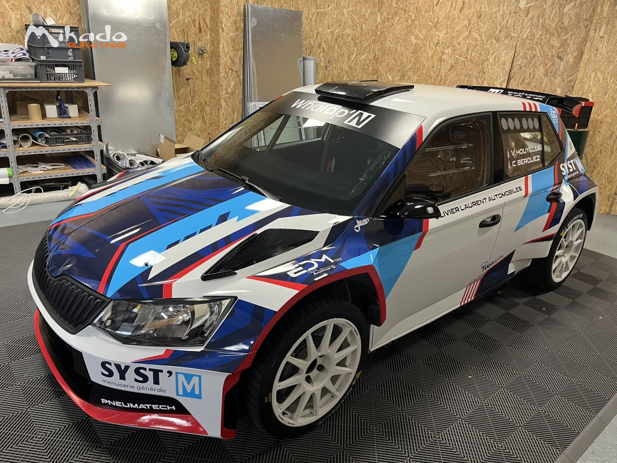 SKODA Fabia châssis 206 – photo 1 sur 4