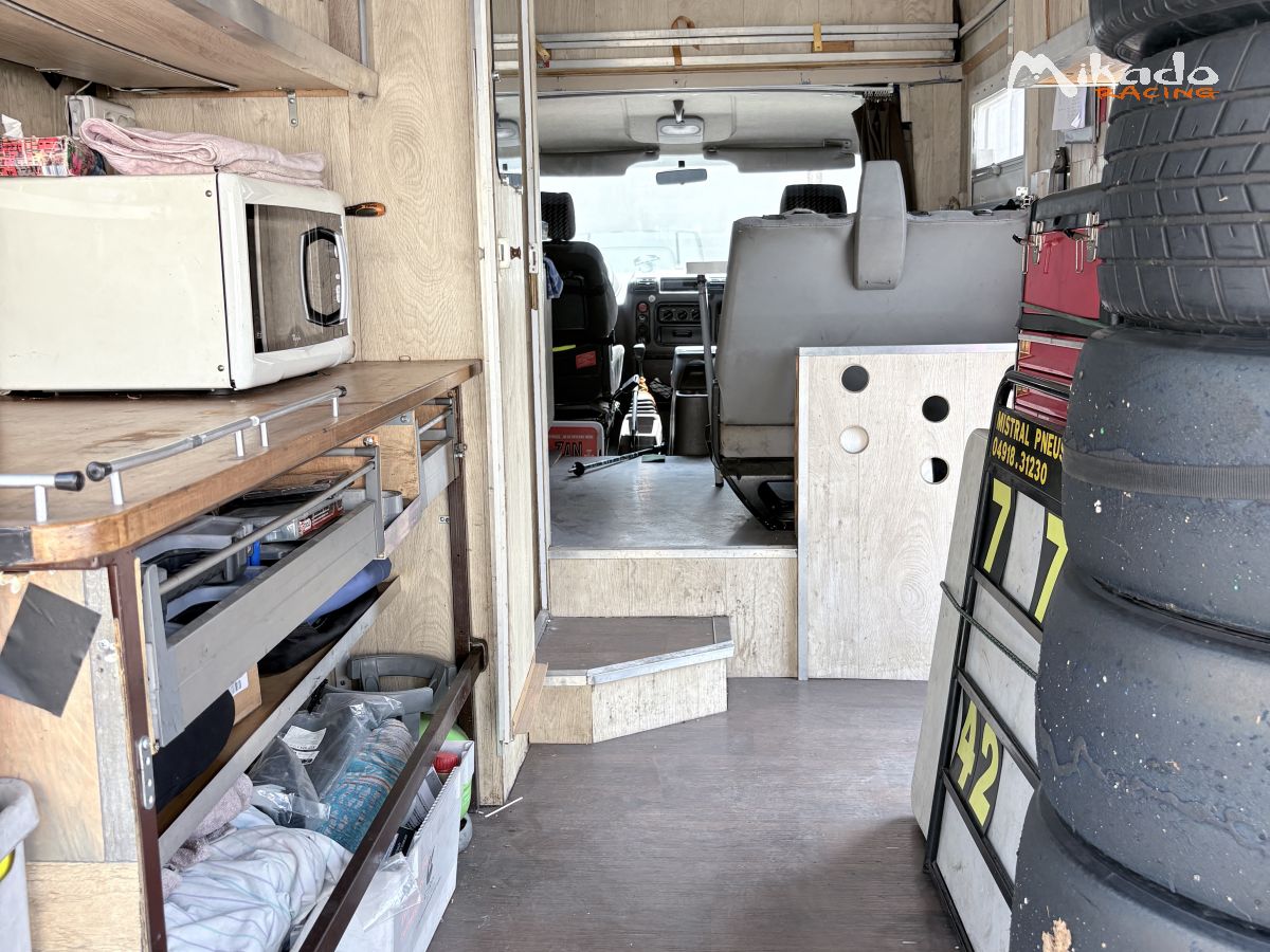 RENAULT MASTER Camping car/Atelier/Assistance – photo 2 sur 6