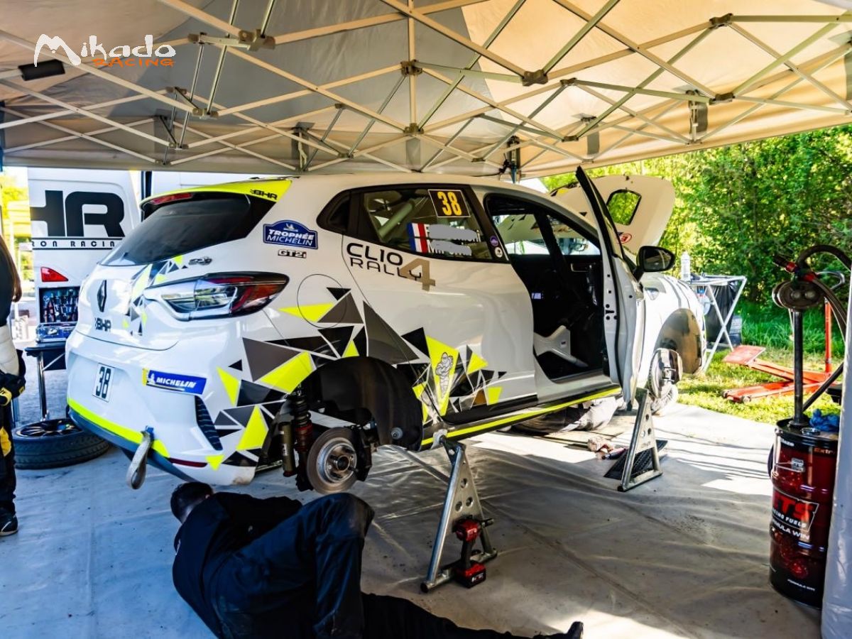 Clio Rally4. – photo 3 sur 6