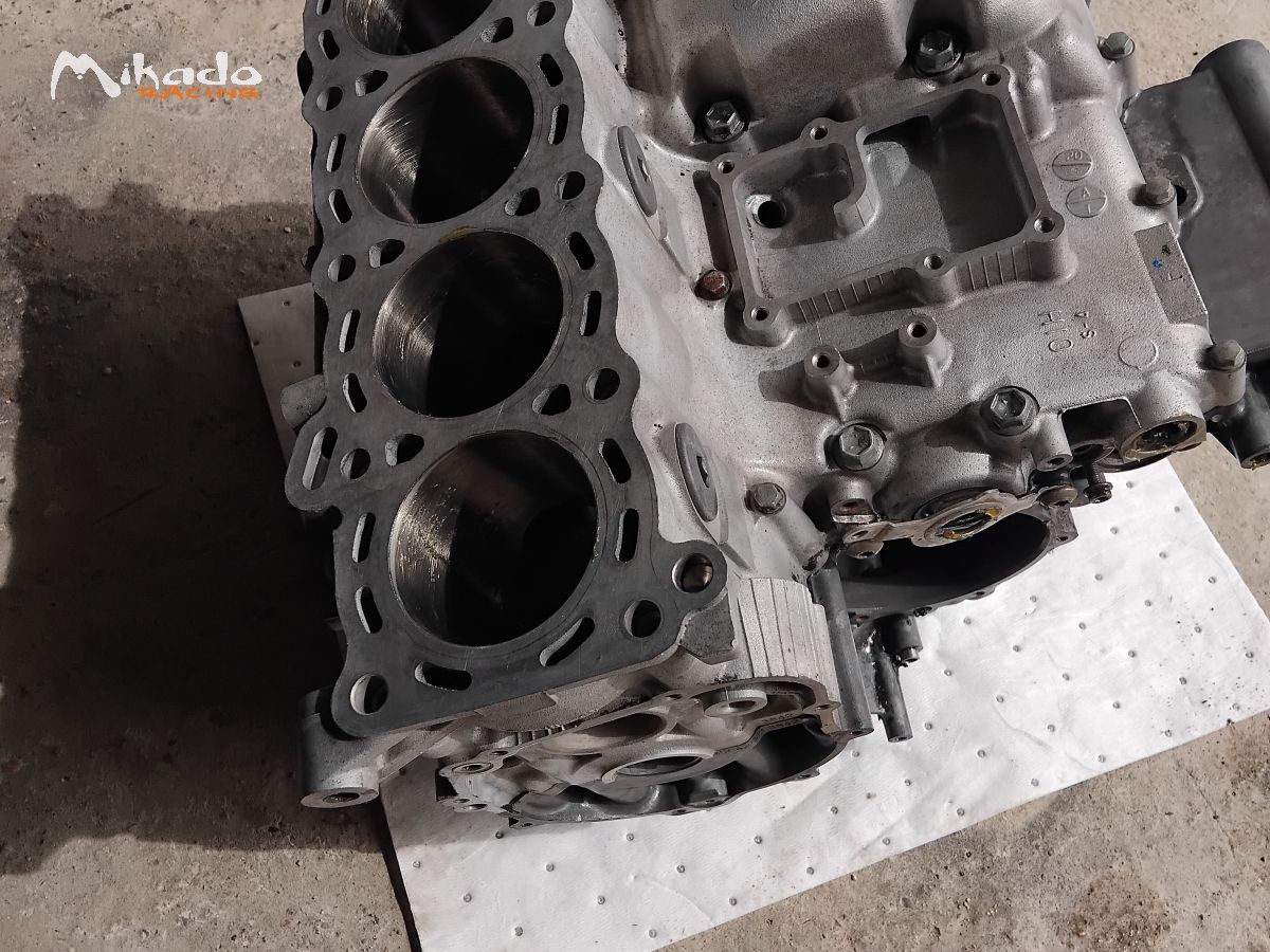 Bloc moteur 600 GSXR 2010 – photo 1 sur 2