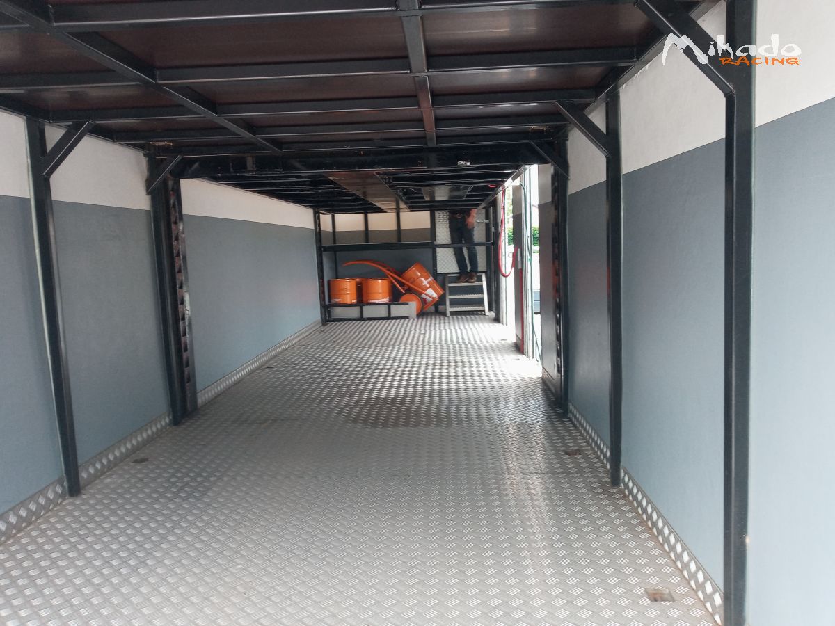Remorque de course vintage + camion – capacité pour 3 voitures + espace de stockage + bureau à l’avant – photo 5 sur 6