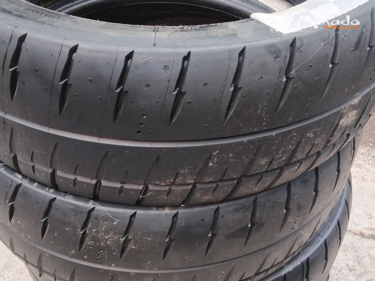 VDS PNEU 206518 MICHELIN – photo 1 sur 3
