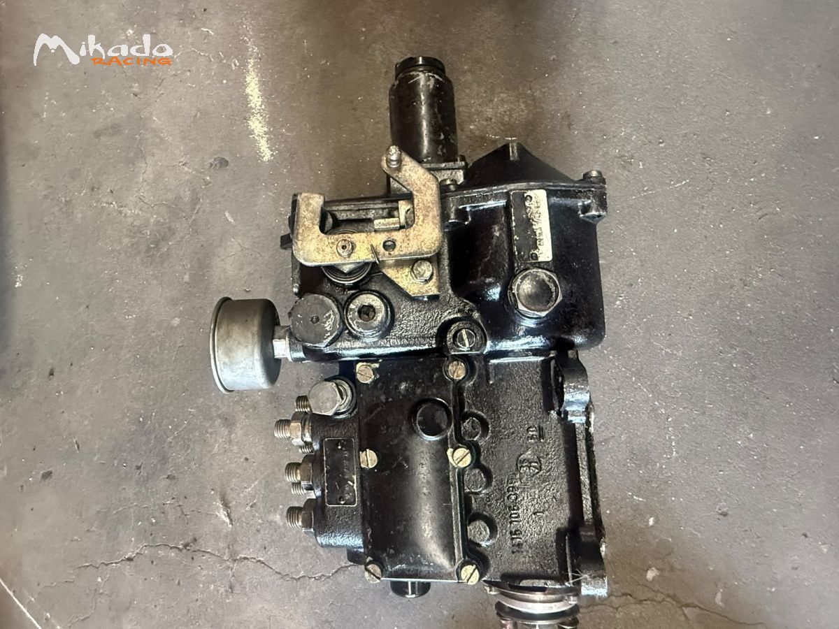 Pompe injection MFI Bosch Porsche 911 2.4 E 1972 1973 – photo 4 sur 6